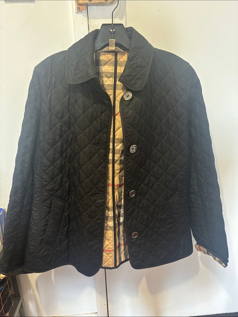 Quilted Burberry Medium womens jacket